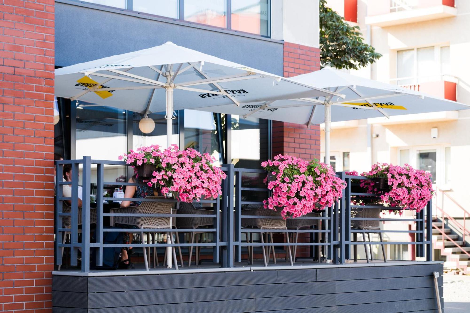 Dharma Stay Apartamentai Su Terasa Ir Vaizdu I Miesta Telsiai Exterior photo